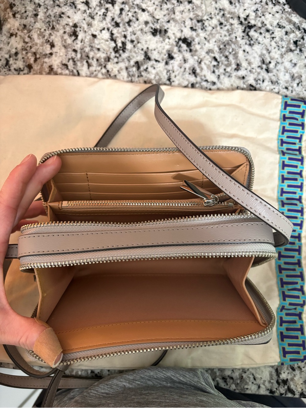 Tory Burch Light Taupe Leather Crossbody Wallet - Picture 3 of 5